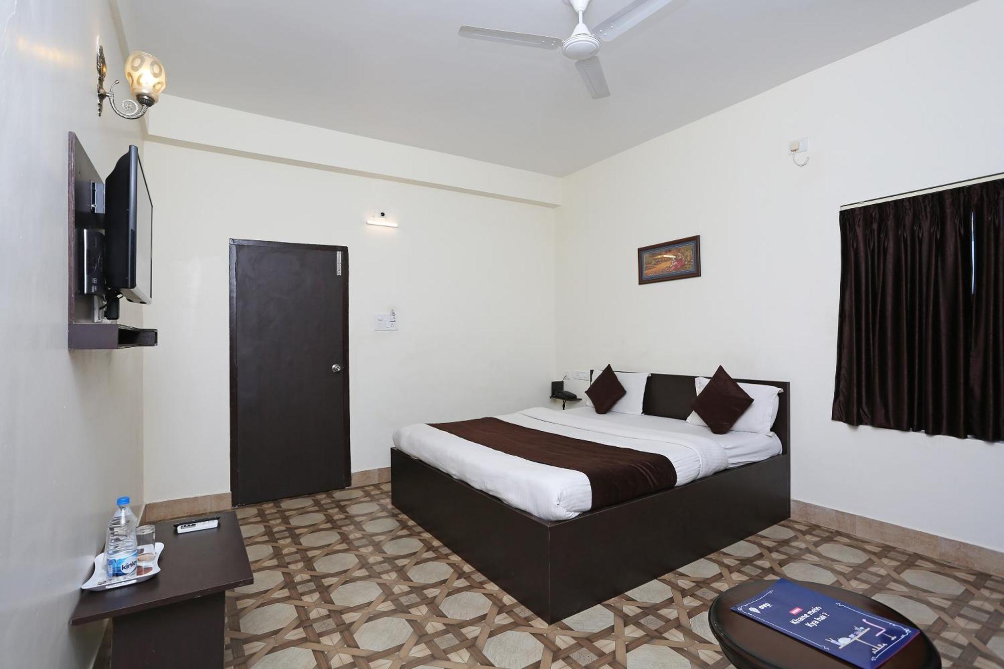Oyo Stellar Resort Bhubaneswar Exterior foto
